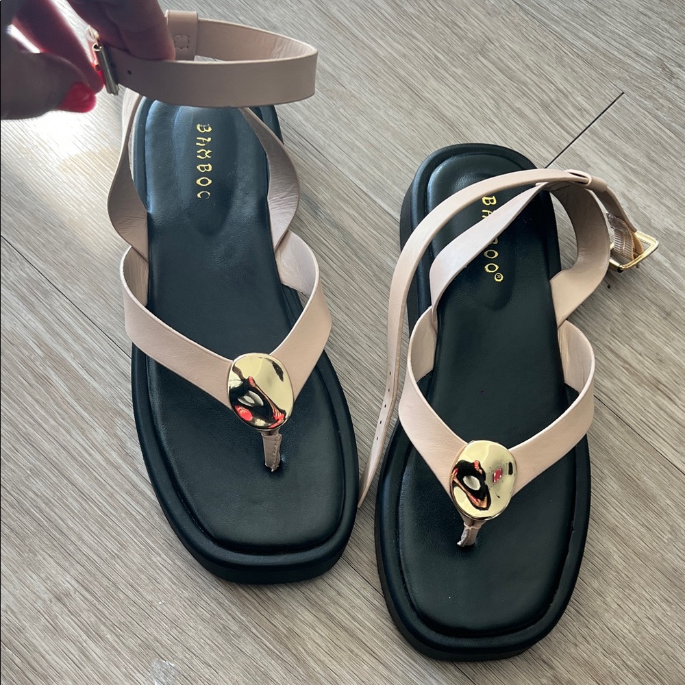 Comfy Chic Black and Nude Sandals with Gold Details